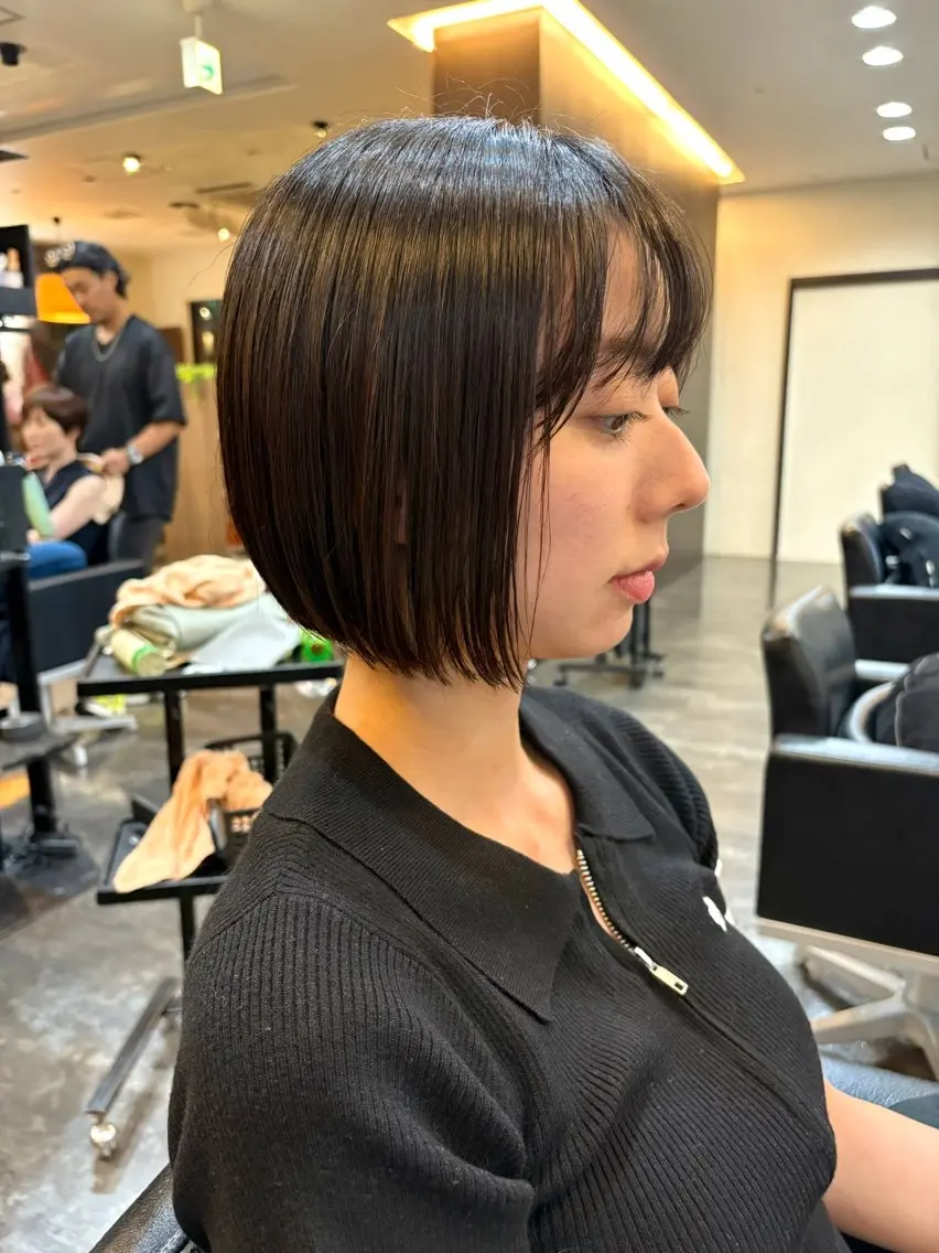 カット＋艶カラーの写真