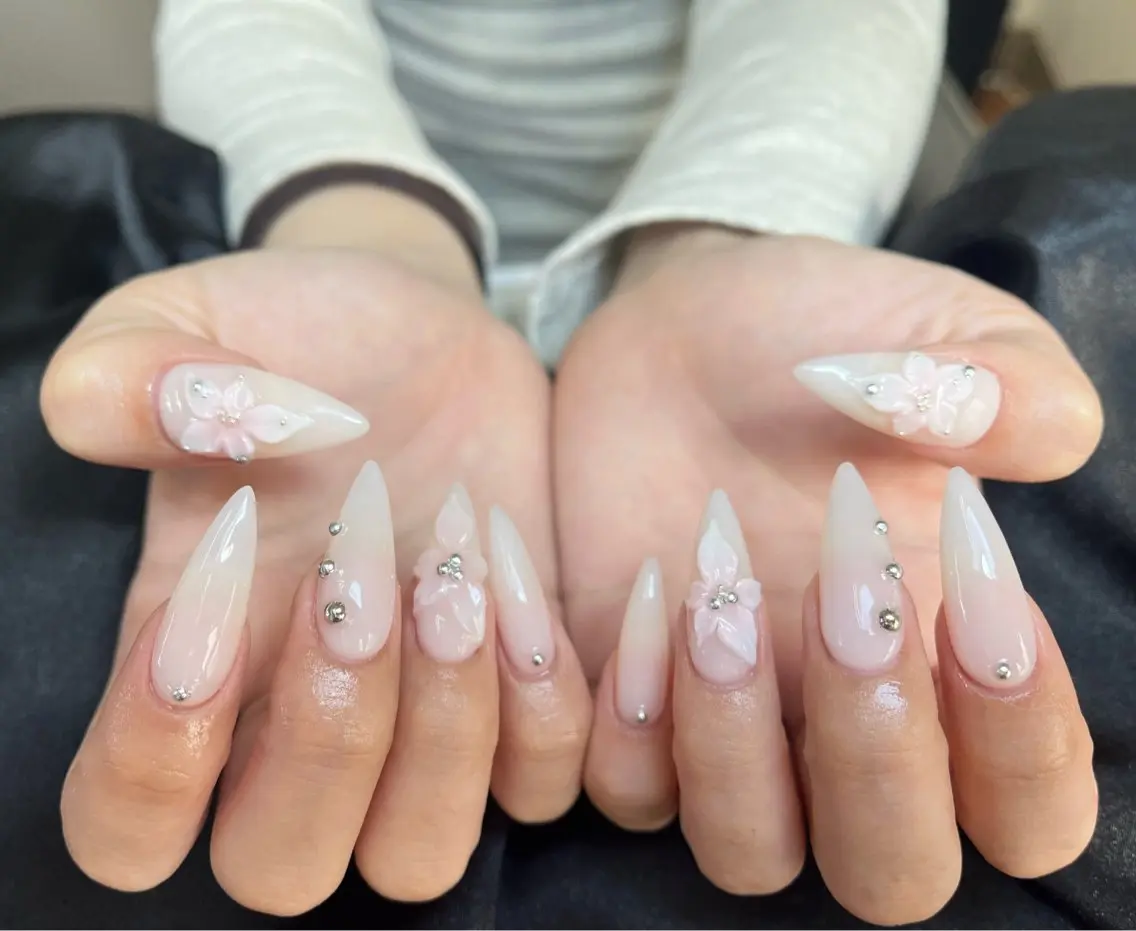 ネイル チークネイル 桜ネイル 長さ出し フットネイル ジェルネイル ハンドネイル Maika's nailのネイルデザイン