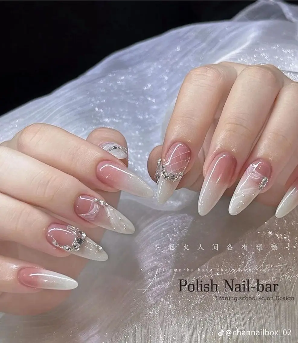 ネイル ハンドネイル hue nail1のネイルデザイン