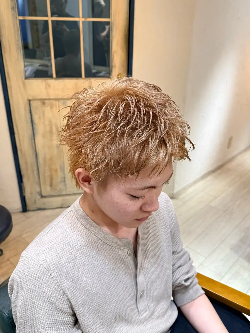 カラー メンズ カット ヘアカラー トリートメント メンズカット Hikaruのヘアスタイル