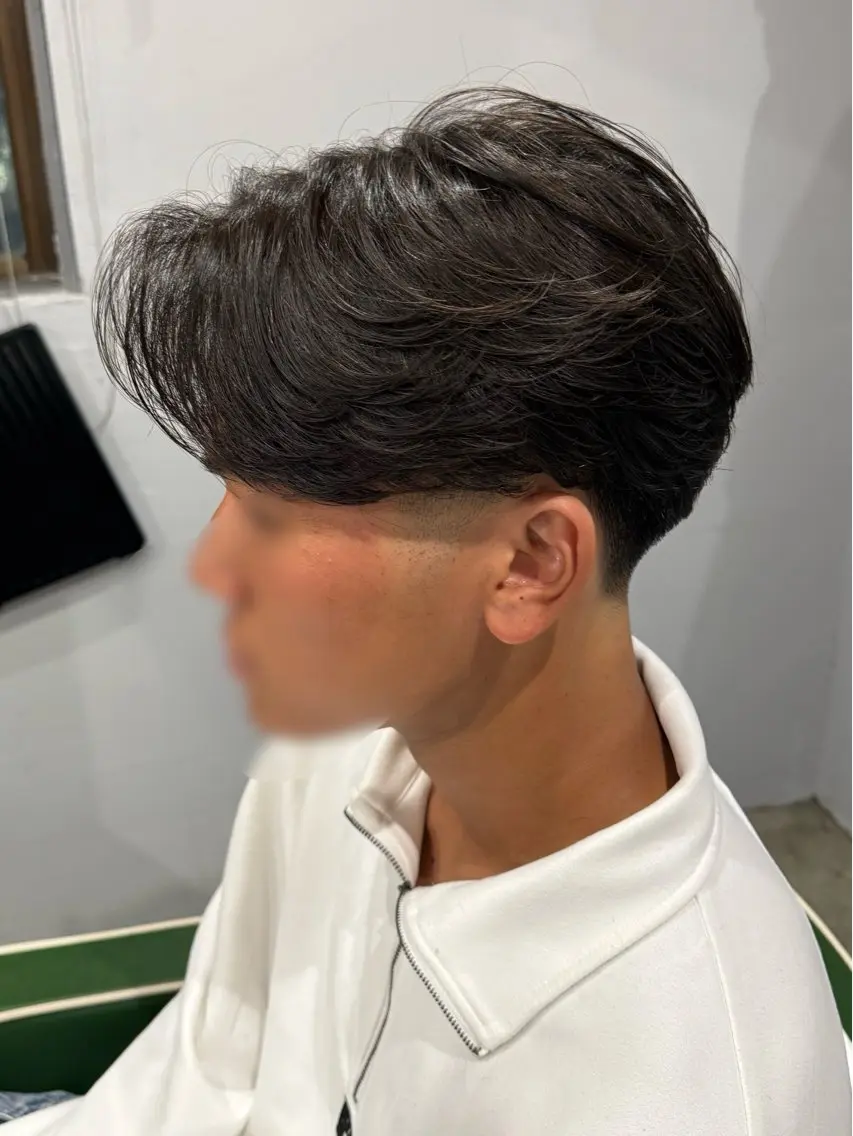 ショート パーマ メンズ 高橋 奎太のヘアスタイル