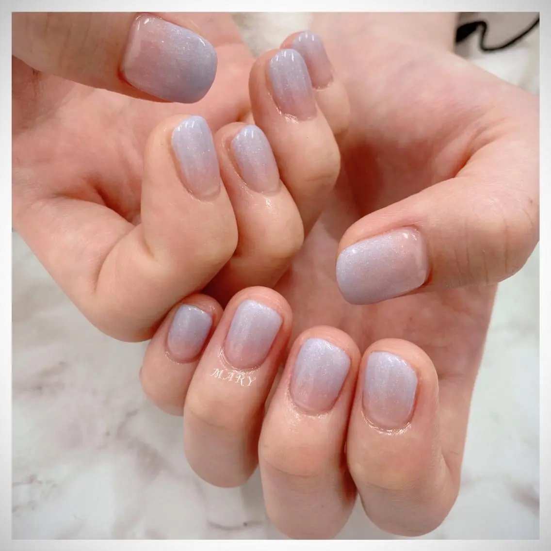 ネイル グラデーション 水色 ニュアンスネイル オフィスネイル シンプルネイル ハンドネイル Mary nail .narumiのネイルデザイン