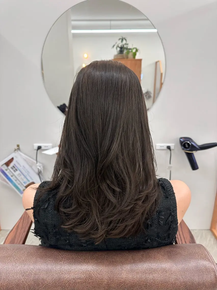 ロング カラー グレージュ レイヤーカット カット ヘアカラー トリートメント Sakamoto nanaのヘアスタイル