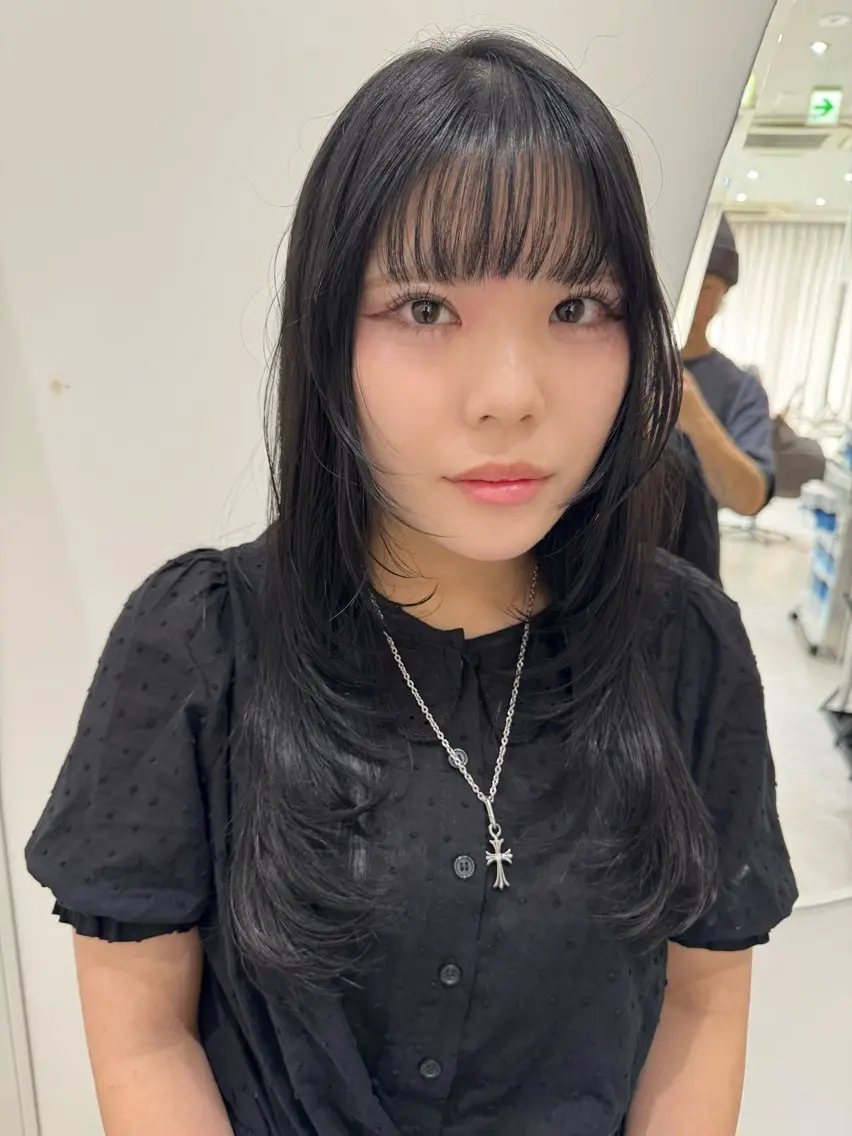 ロング カラー ダークグレー ダークグレージュ グレージュ 顔周りカット ハイレイヤー カット ヘアカラー トリートメント 透明感カラー ボブ ミディアム 齊木勇人のヘアスタイル