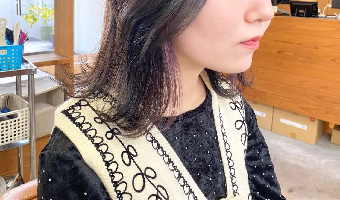🔥ミニモ限定🔥【イヤリング/インナーカラー&全体カラー+カット+TR】¥14850耳元にアクセント💄の写真
