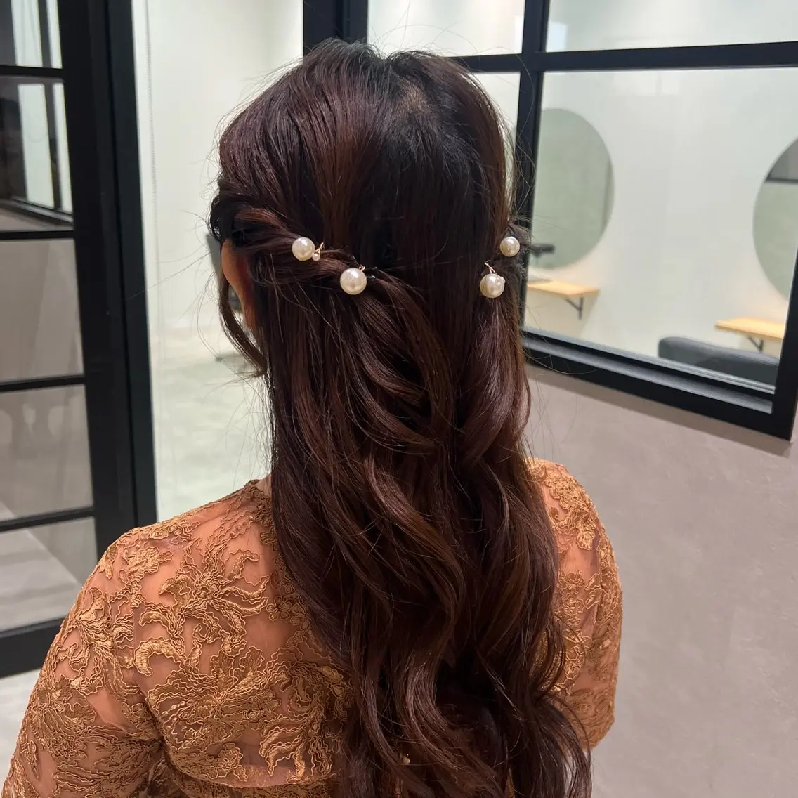 ロング ヘアアレンジ ハーフアップ 結婚式・ブライダル ヘアセット 愛 理のヘアスタイル