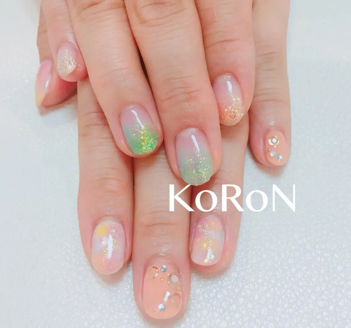ネイル ラメ(グリッター) 自宅サロン鎌倉 KORONのネイルデザイン