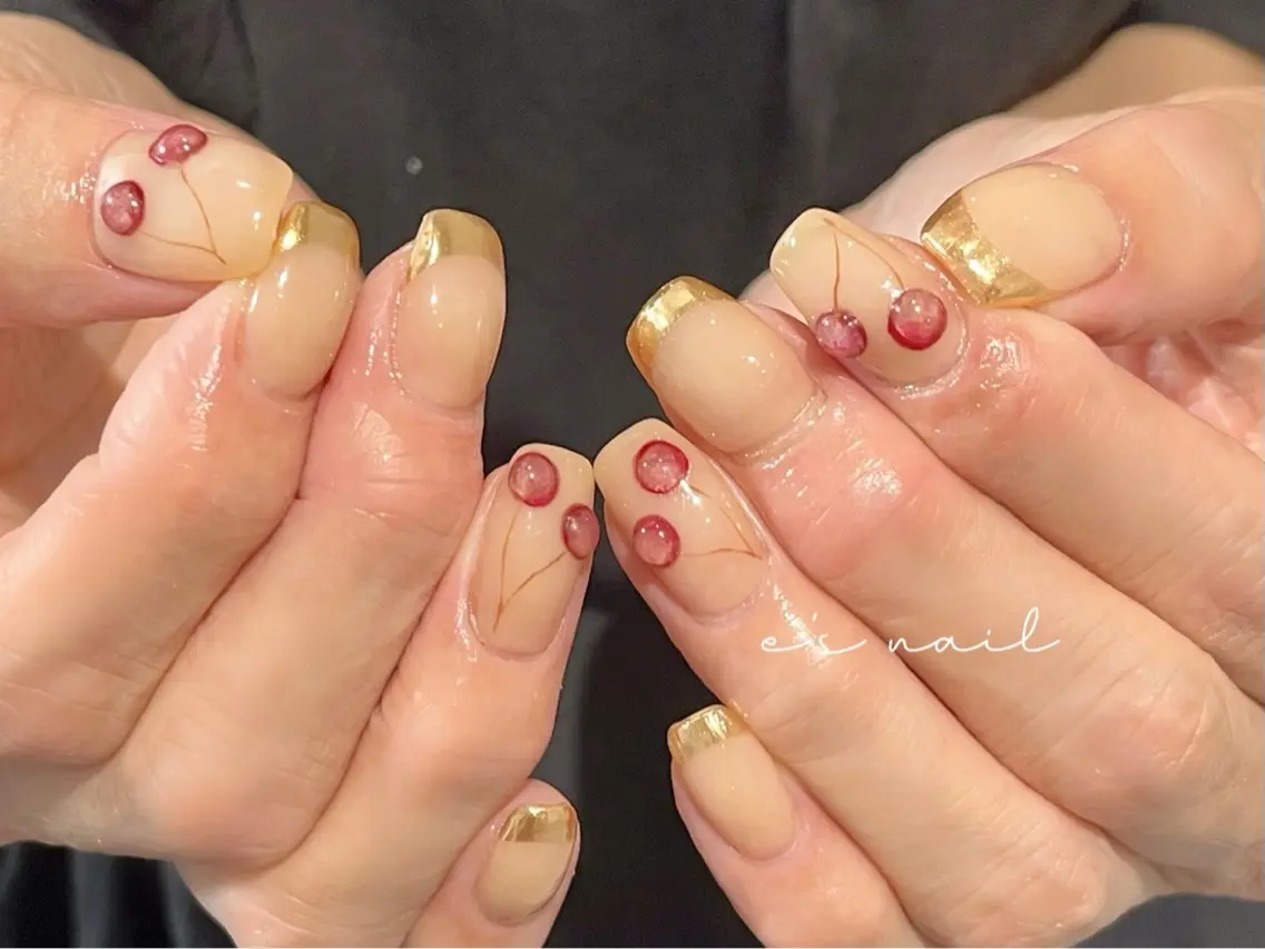 ネイル ハンドネイル ハンドケア e’s nail Lumièreのネイルデザイン
