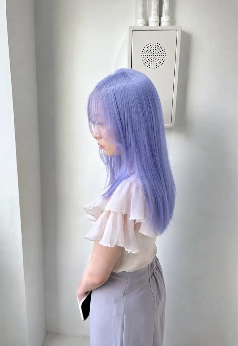 セミロング 似合わせカット Muミュー/ブリーチ ハイトーン Wカラーのヘアスタイル