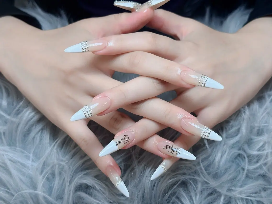 ネイル ハンドネイル Ami Nailのネイルデザイン