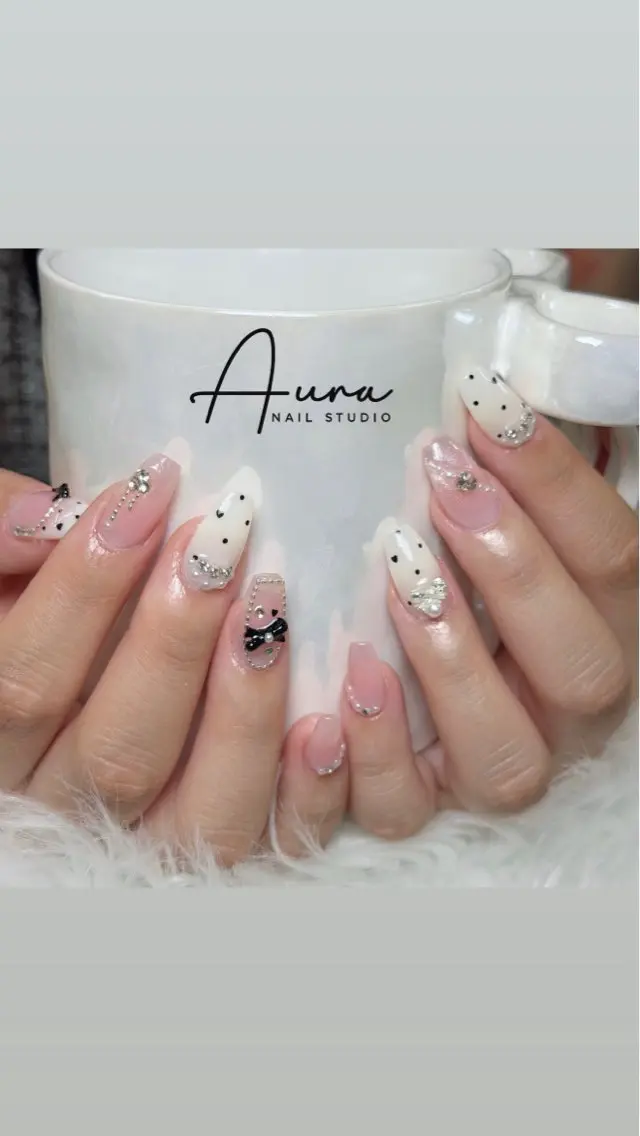 ネイル ハンドネイル Aura Nail Studioのネイルデザイン