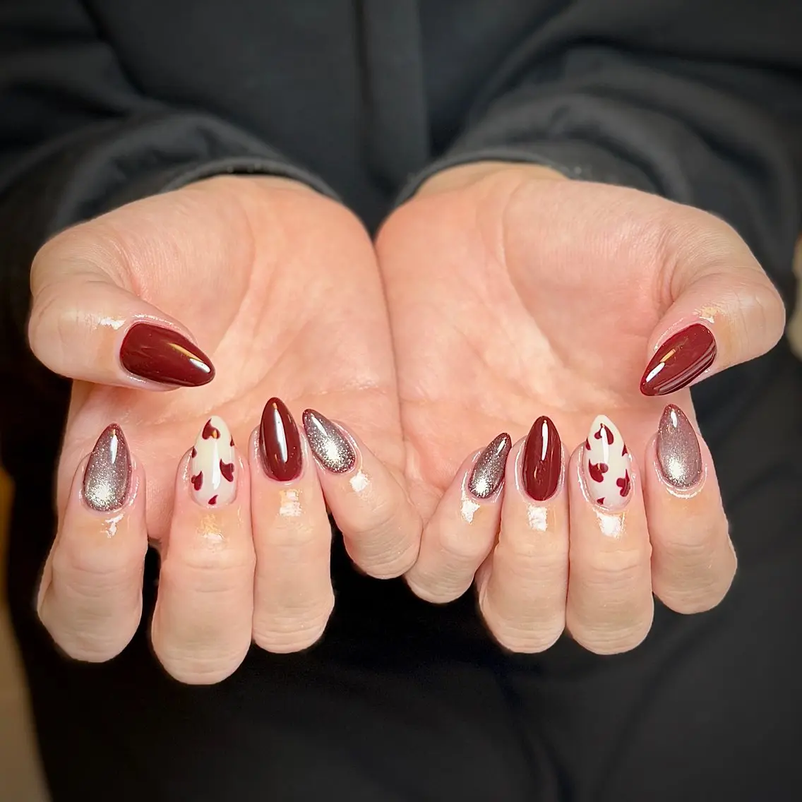ネイル ボルドー ブラウン チークネイル ドット フットネイル ハンドネイル ハンドケア VAN NAIL SALON海老名店のネイルデザイン