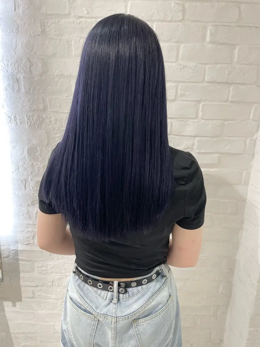 ロング ヘアカラー 米津 優花のヘアスタイル