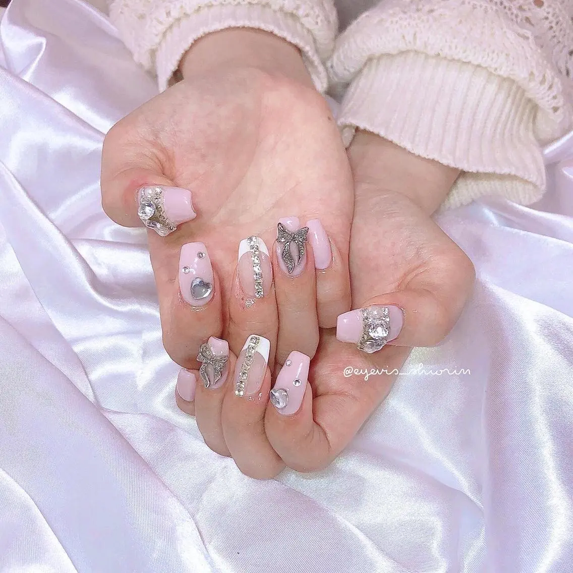 ネイル ROWnail Shioneのネイルデザイン