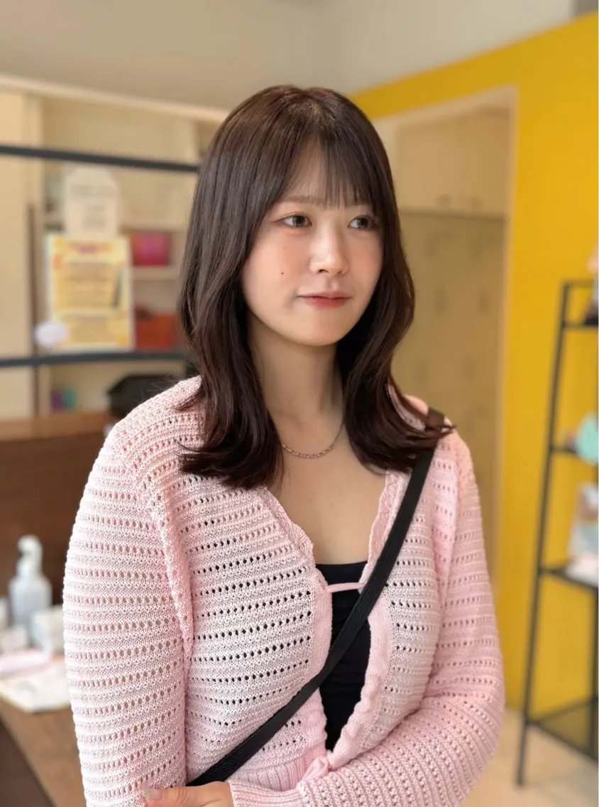 セミロング 韓国風ヘア レイヤーカット BAssA 江古田店のヘアスタイル