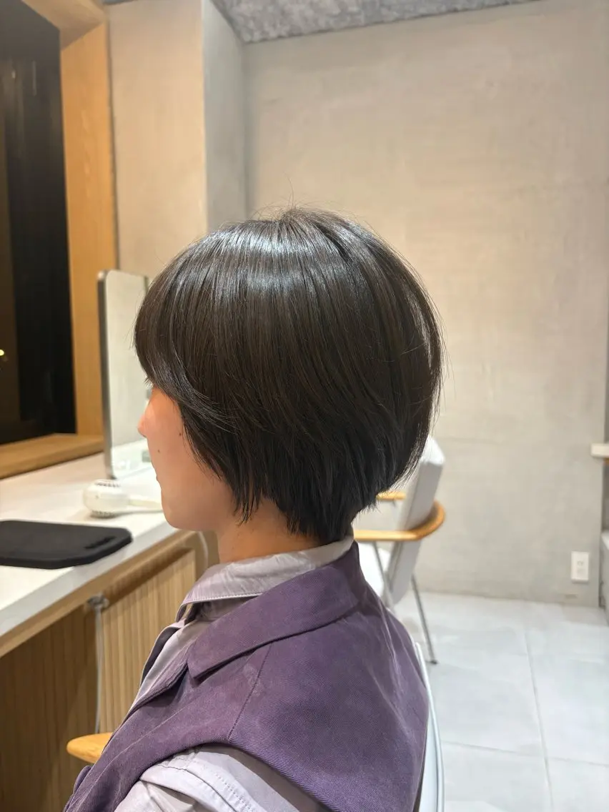ショート ショートヘア ハイライトをしない 白髪ぼかし/北浜のヘアスタイル