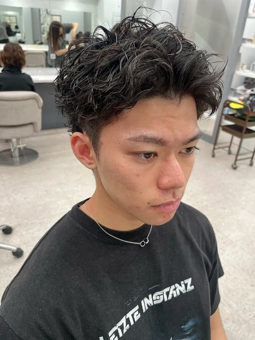 パーマ メンズ メンズパーマ スパイキーショート 🍐シャドウパーマ メンズ特化/守岡🍐のヘアスタイル