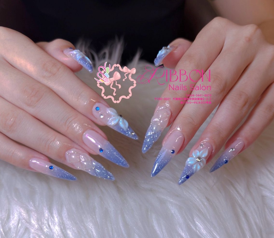 ネイル Nini 🎀のネイルデザイン