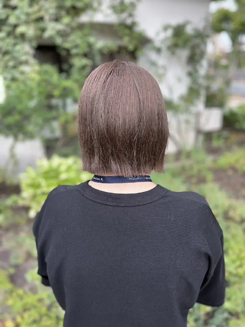ショート カラー 切りっぱなしボブ グレージュ ボブ カット ヘアカラー トリートメント 松江 幸世のヘアスタイル