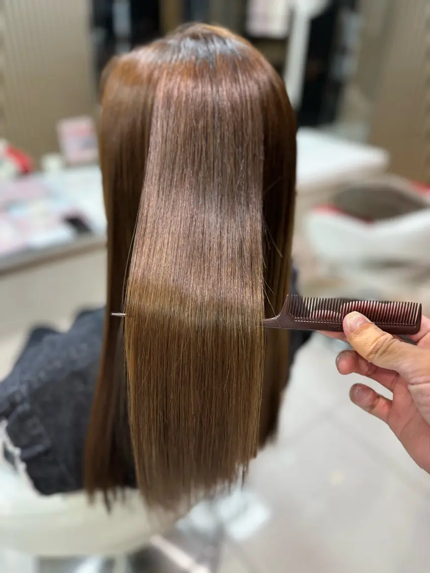 セミロング 髪質改善・縮毛矯正 大石　郷のヘアスタイル