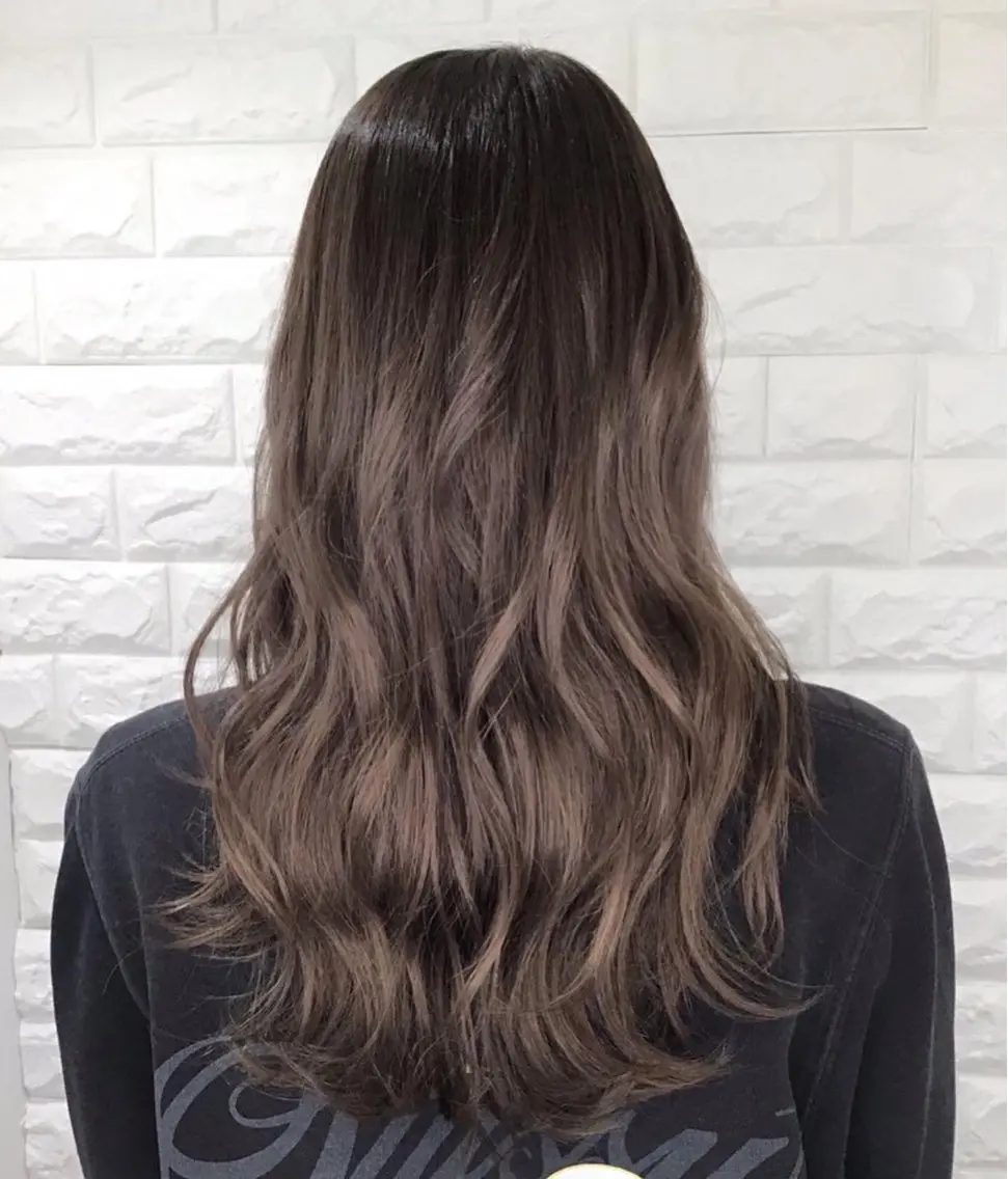 セミロング カラー 🤍透明感カラー🤍 Moeのヘアスタイル