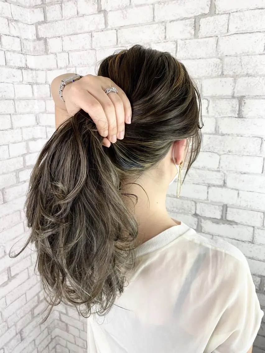 【⭐️大人気メニュー】ディレクターカット+イルミナカラー+ハイライト+トリートメント💓¥25,300→¥17,600の写真
