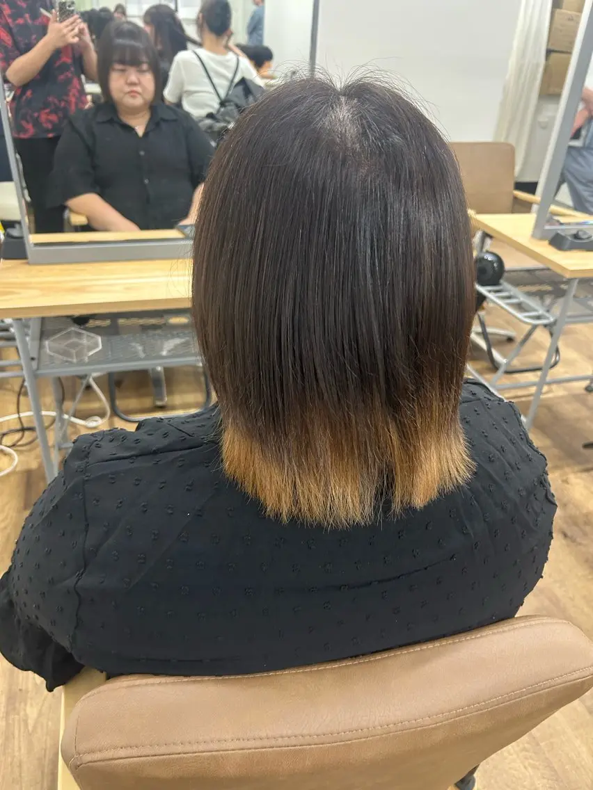 ミディアム カットカラー 千夏のヘアスタイル