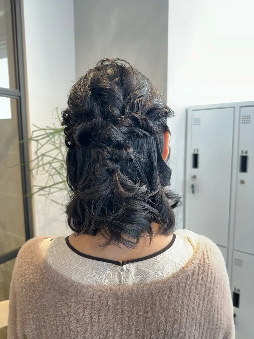ミディアム ヘアアレンジ ハーフアップ ボブ 透明感カラー✨艶髪 制作🌱山根あゆみのヘアスタイル