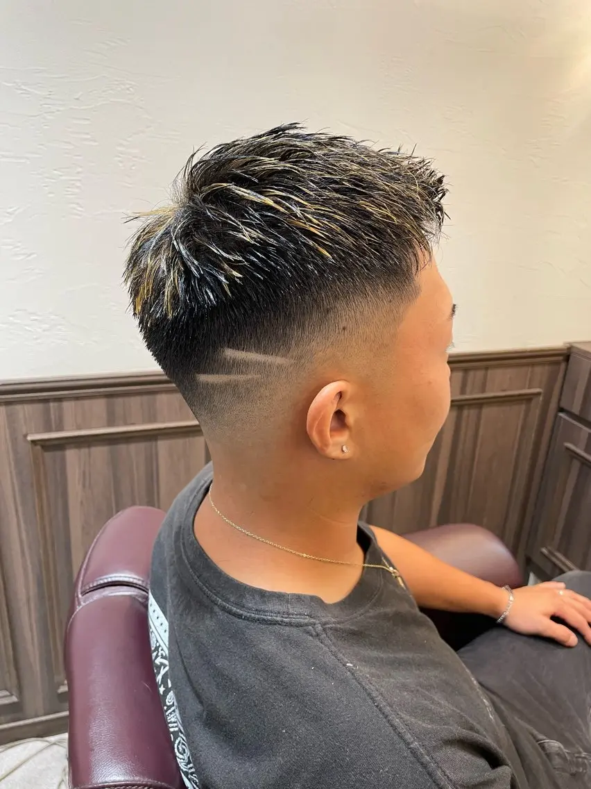 ショート 椿 智行のヘアスタイル