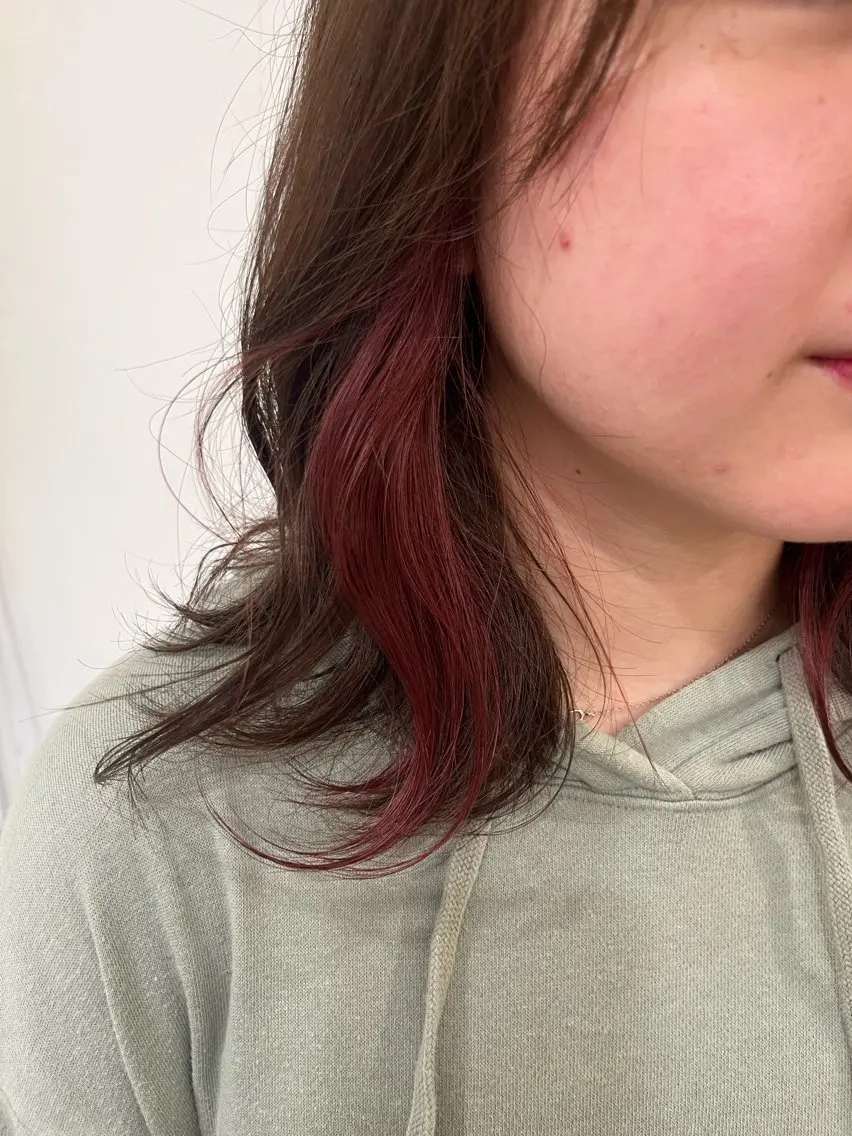ミディアム カラー ブリーチ ダブルカラー イヤリングカラー ハイライトカラー ハイライト ヘアカラー トリートメント 無料カットモデル‪✨ ✂️Nanami🌷のヘアスタイル