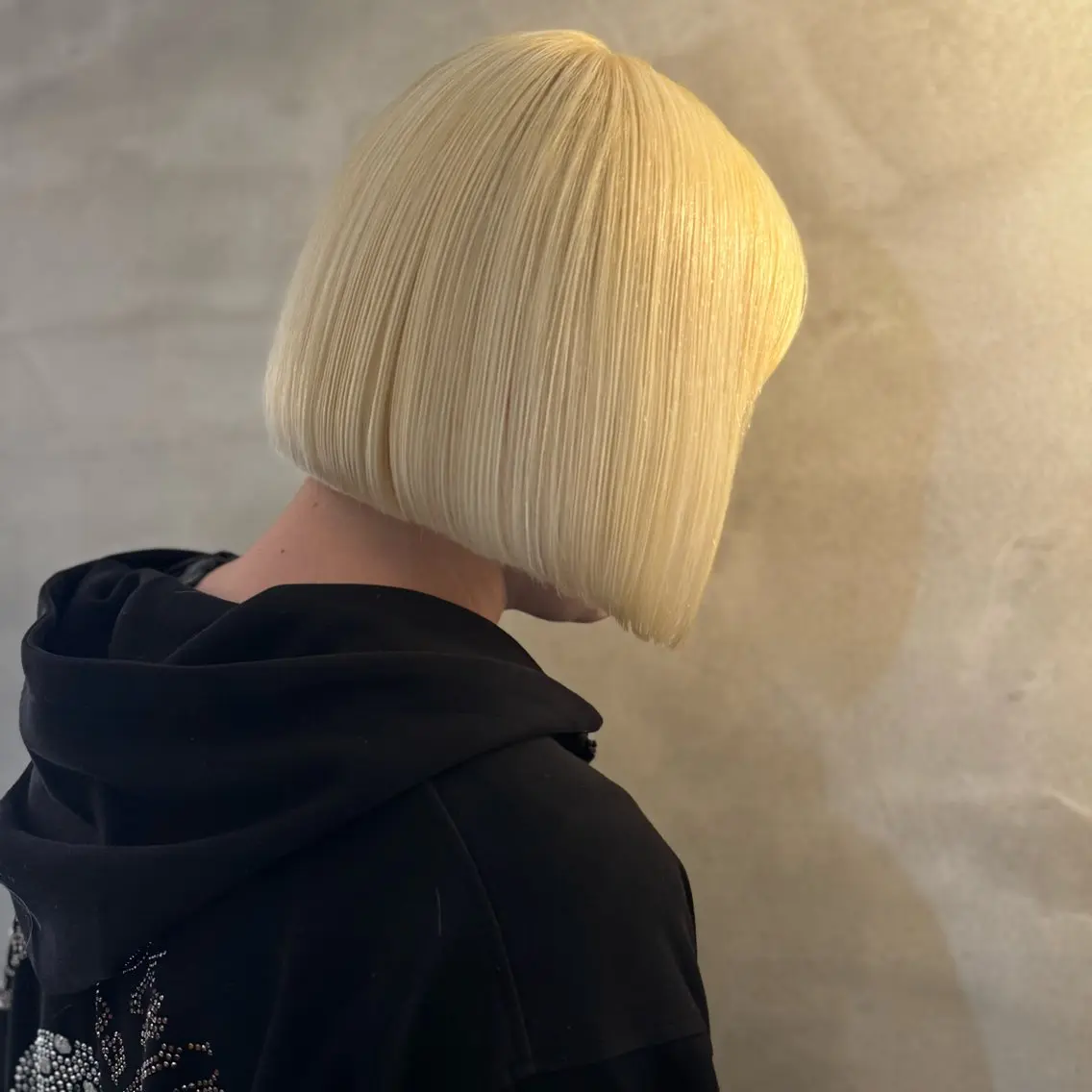 【圧倒的艶ブリーチ🎯】顔まわりカット✂︎+Wプレミアムケアブリーチ⚡️+艶カラー👩🦰+4stepTRの写真