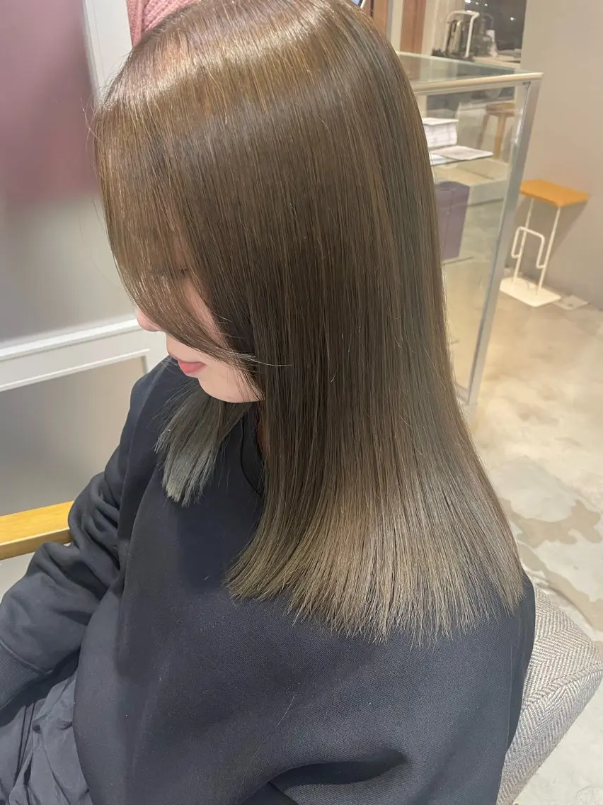ミディアム カラー ヘアアレンジ チグサ ミウのヘアスタイル