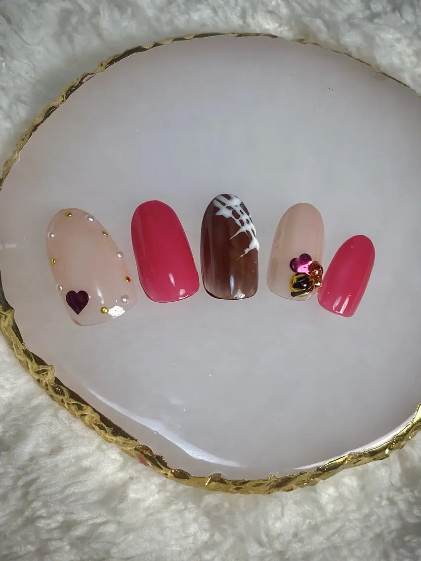 ネイル ハンドネイル 7e. Nailのネイルデザイン