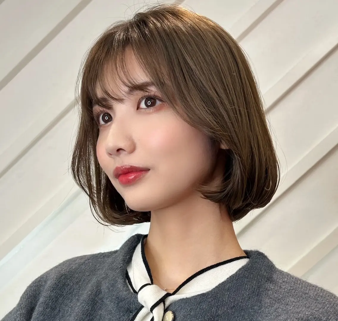 ショート カラー カット ヘアカラー トリートメント 莉乃/縮毛矯正/髪質 改善/艶カラーのヘアスタイル