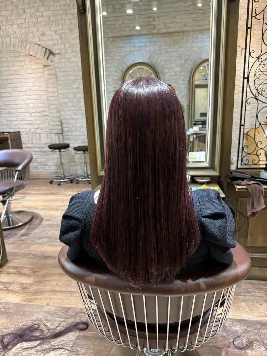 カットカラートリートメント🫧(パッツンロング)の写真