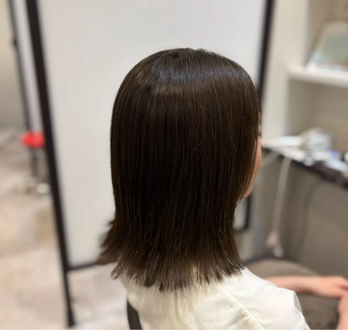 ミディアム ボブ 外ハネヘア カット ヘアカラー トリートメント 山下ちひろ/髪質改善 /メンズ/縮毛矯正のヘアスタイル