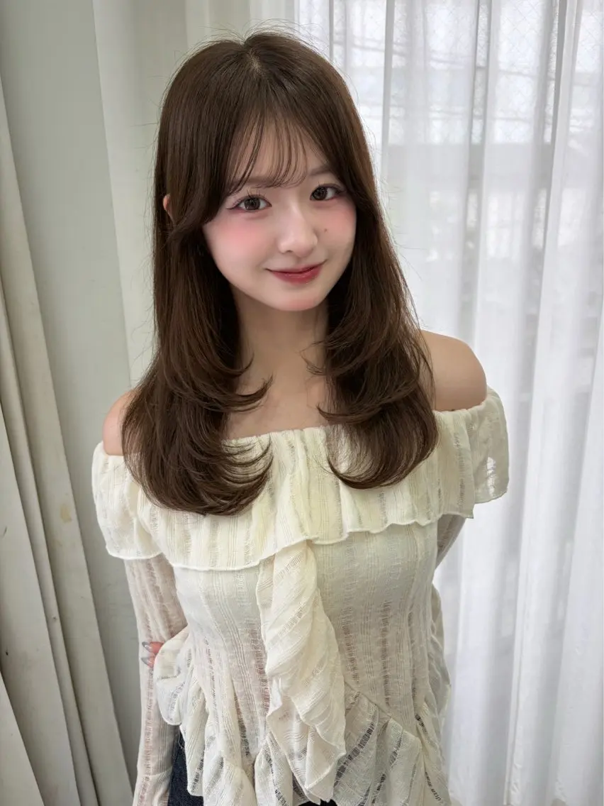 セミロング ヘアカラー トリートメント 柔らかグレージュ🤍 髪質改善Hanakaのヘアスタイル