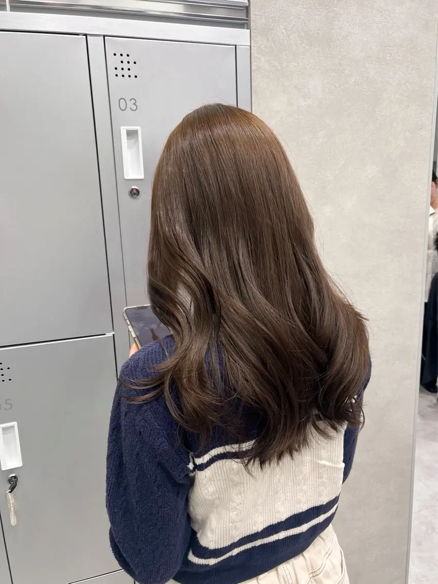 カラー 安澤 陽向のヘアスタイル
