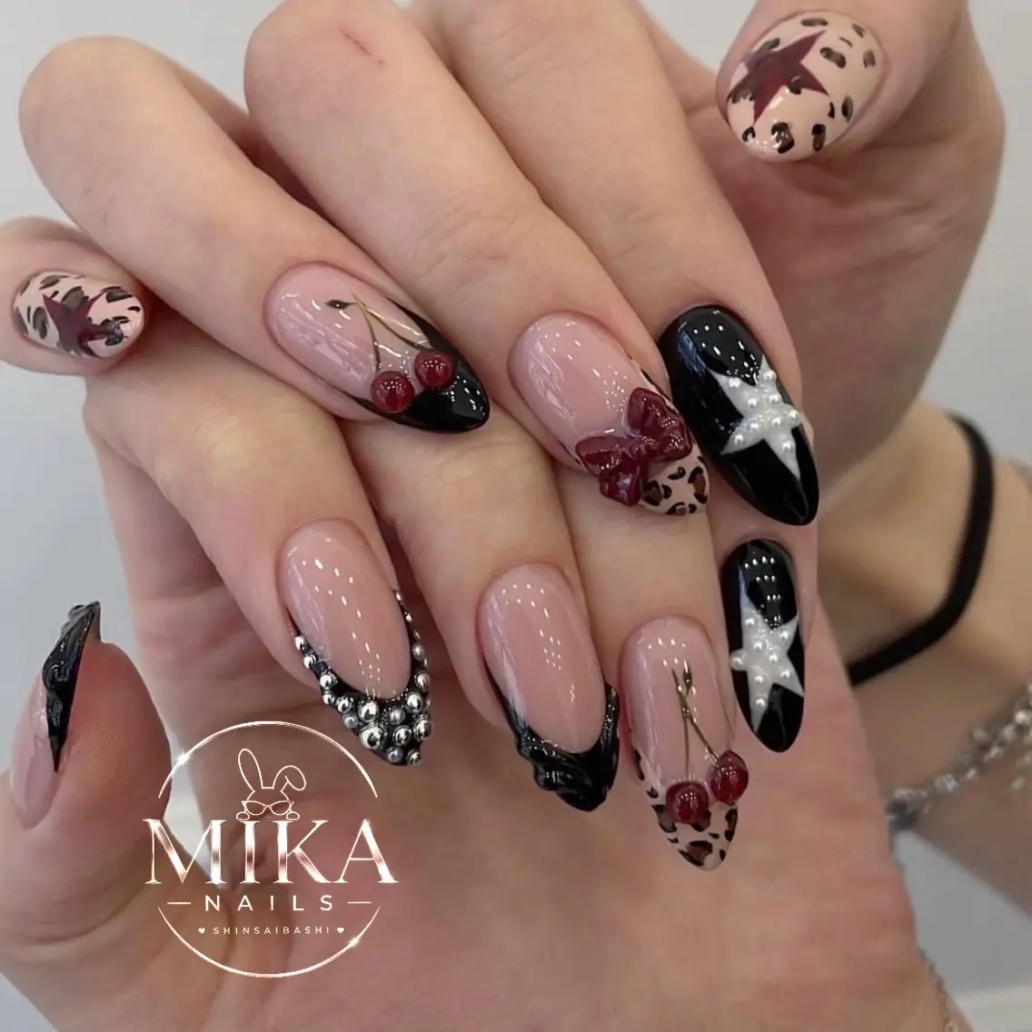 ネイル フレンチネイル 韓国ネイル ロングネイル マグネットネイル ネイルチップ ハンドネイル ハンドケア ちみ＿Mika Nails 心斎橋のネイルデザイン