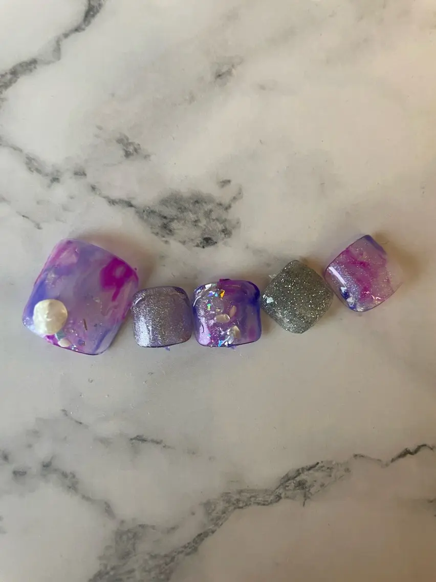 ネイル オーロラネイル フットネイル マグネットネイル ニュアンスネイル NAIL★M 真紀のネイルデザイン