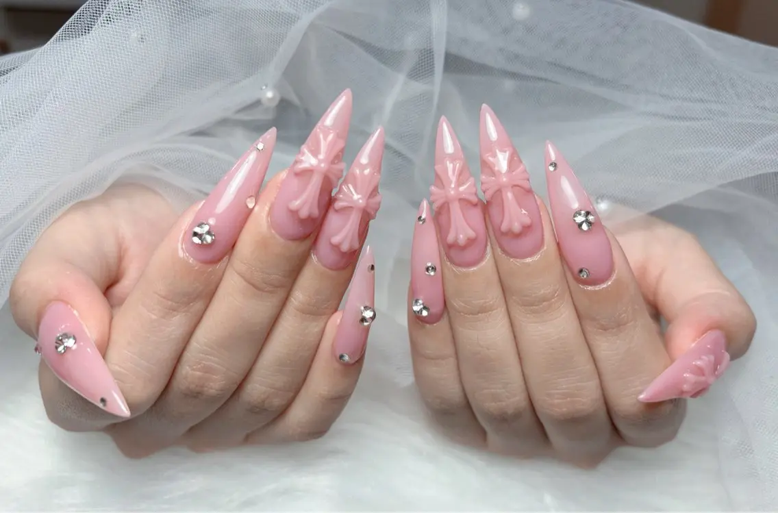 ネイル アートネイル 長さ出し ジェルネイル 韓国ネイル マグネットネイル ハンドネイル Cloudy Chan Nailのネイルデザイン