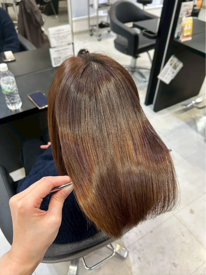 ミディアム カラー 横田 あいらのヘアスタイル