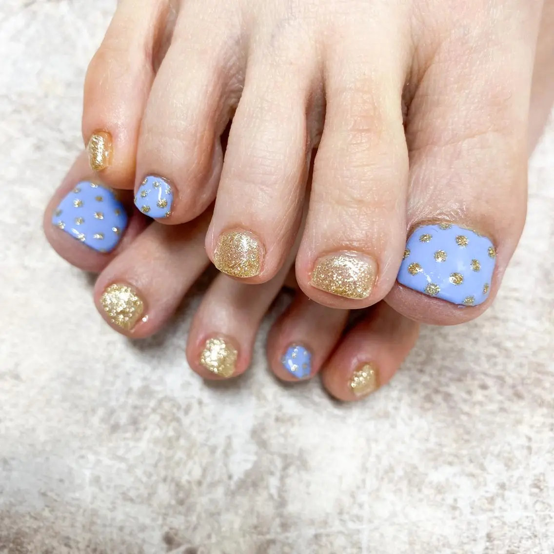 ネイル フットネイル ゴテゴテ💙ワンホン リオナのネイルデザイン