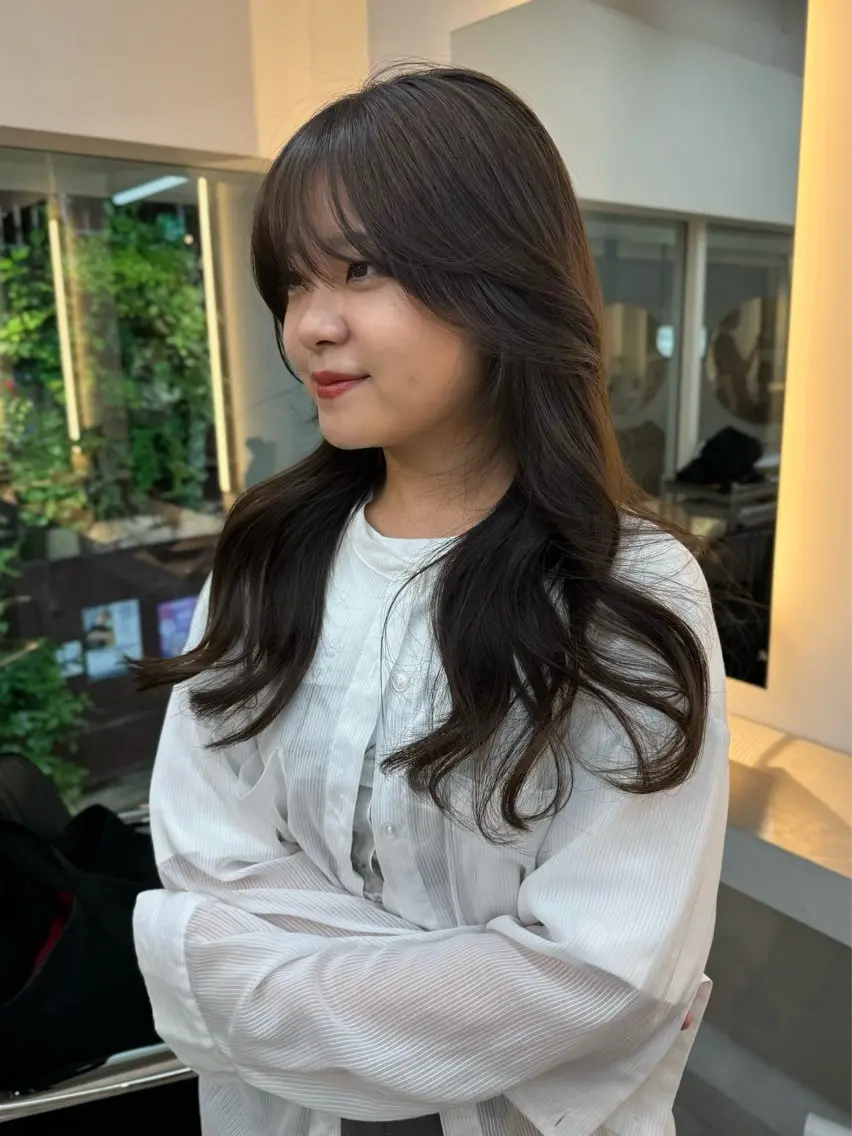 ロング shiro.kobe 森彩華のヘアスタイル