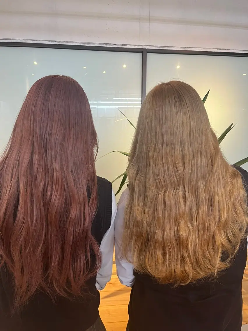 ロング カラー 7日空きあり 透明感✨️さとりんのヘアスタイル