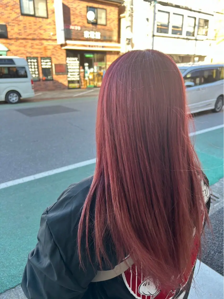 ロング カラー 山田 誠也のヘアスタイル