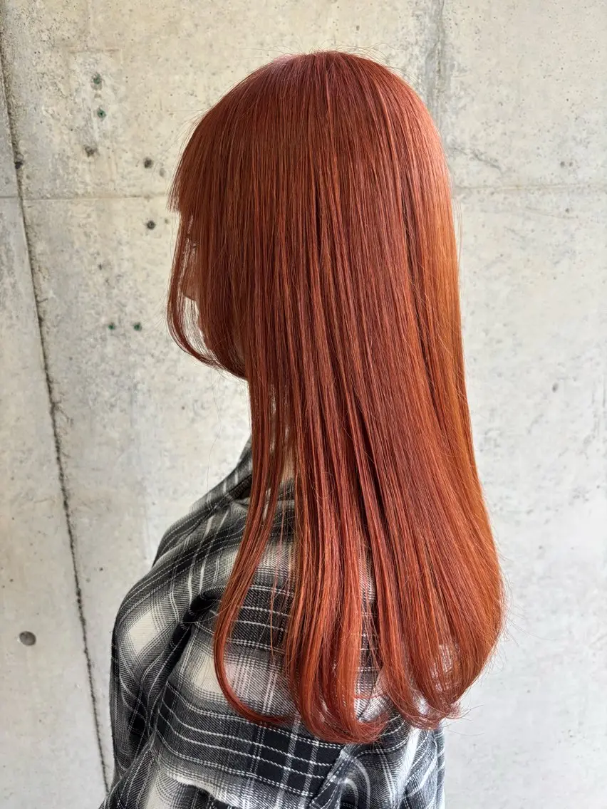 ロング 高橋 朝露のヘアスタイル
