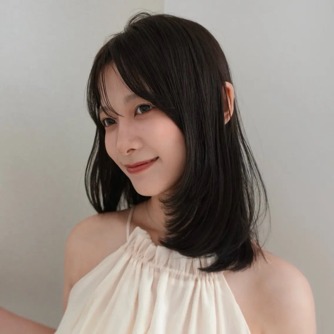 ミディアム レイヤーカット 【期間限定0円🪽】 ミディアムカット✂️のヘアスタイル