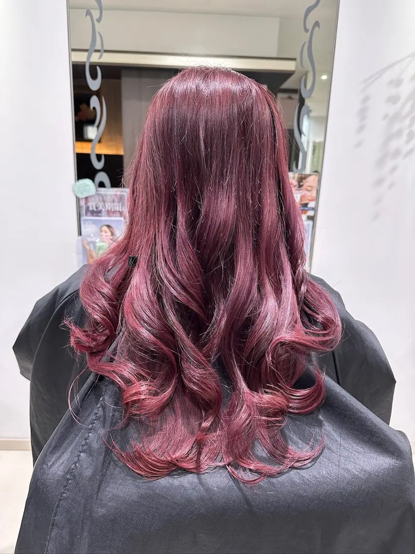 ロング トリートメント ヘアカラー トリートメント 川村 百々華のヘアスタイル