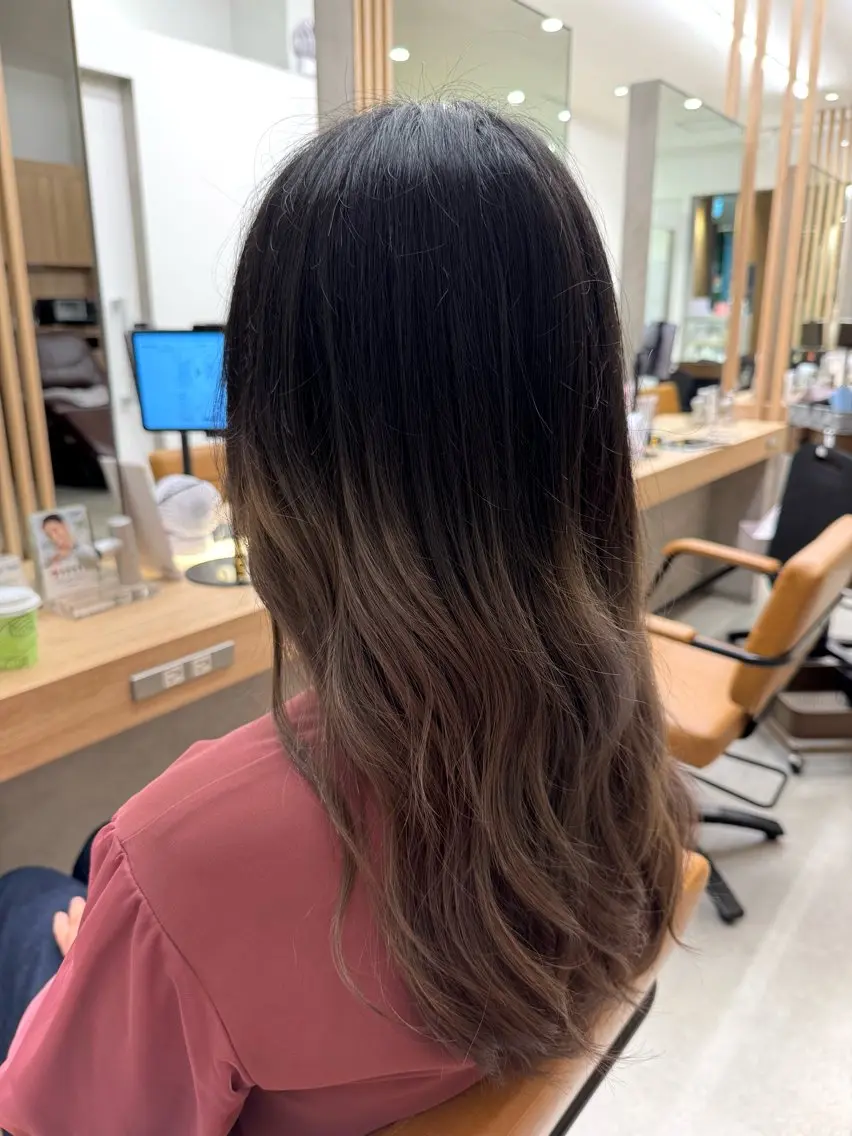 ロング カラー グラデーションカラー カット ヘアカラー けー すけのヘアスタイル